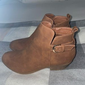 Woman’s Brown Booties